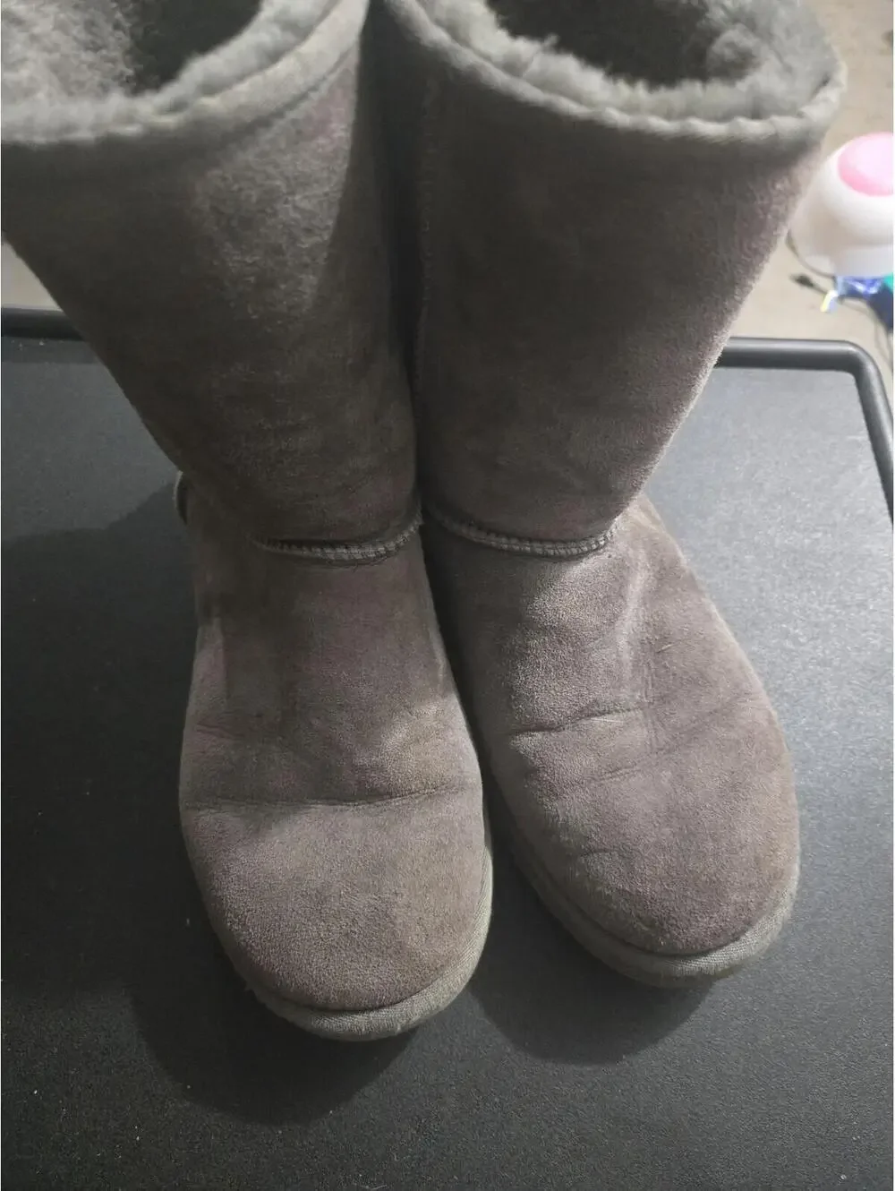 UGG Classic Short Grey Suede Sheepskin Boots Size 7